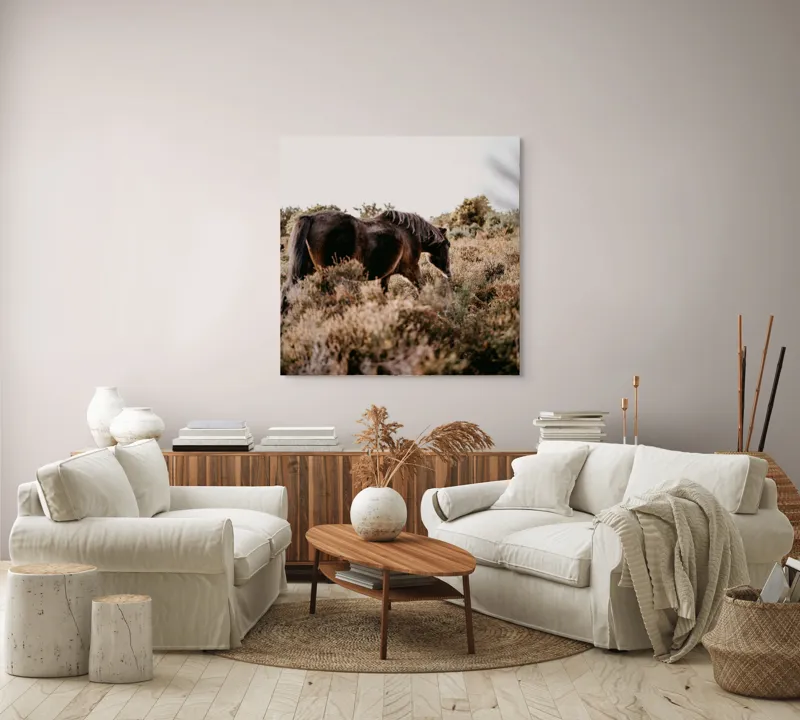 Tablou Canvas, "Cai sălbatici în peisaj natural", Cal, Natură, Vegetație, Sălbăticie, Peisaj, Frumusețe, Libertate, Serenitate, 100 x 100 cm – poza 3