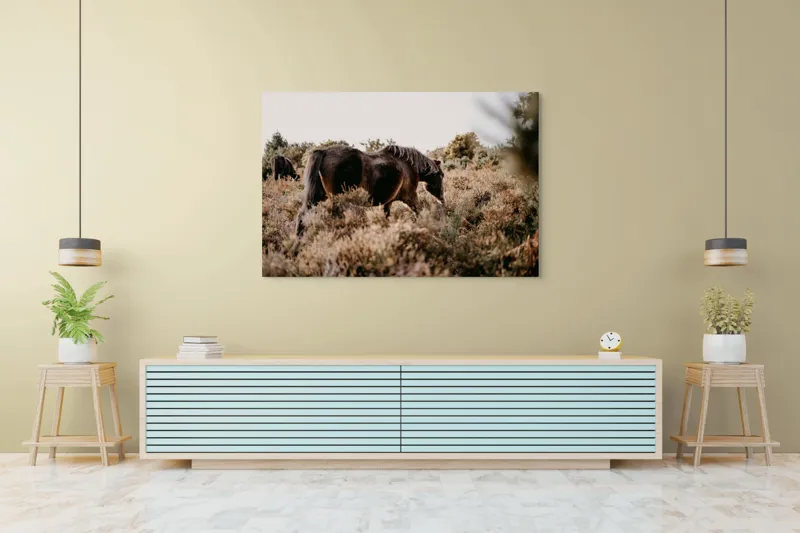 Tablou Canvas, "Cai sălbatici în peisaj natural", Cal, Natură, Vegetație, Sălbăticie, Peisaj, Frumusețe, Libertate, Serenitate, 150 x 100 cm – poza 6