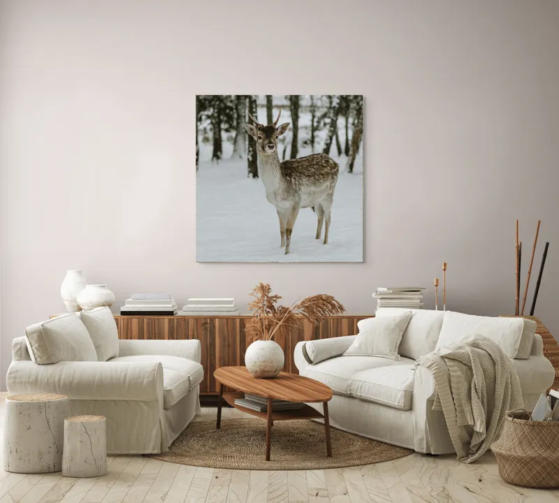 Tablou Canvas, "Pădurea de iarnă și un cerb", Cerb, Zăpadă, Pădure, Iarnă, Natură, Calm, Frumusețe, Sălbăticie, Copaci, Peisaj, 100 x 100 cm – poza 3