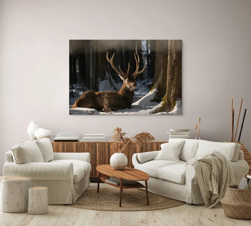 Tablou Canvas, "Cerbul odihnindu-se în pădurea înzăpezită", Majestuos, Așezat, Pădure, Iarnă, Zăpadă, Ramuri, Lumină, Natură, Tranquilitate, 150 x 100 cm – poza 3