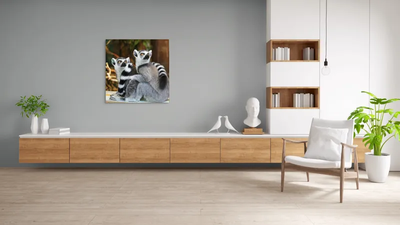 Tablou Canvas, "Lemuri cu priviri curioase în pădure", 100 x 100 cm – poza 8