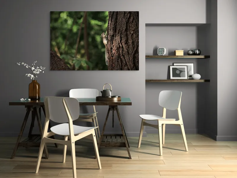 Tablou Canvas, "Veverița jucăușă pe trunchiul copacului", Veveriță, Copac, Natură, Ascensiune, Pădure, Trunchi, Verdeață, Curiozitate, 150 x 100 cm – poza 5