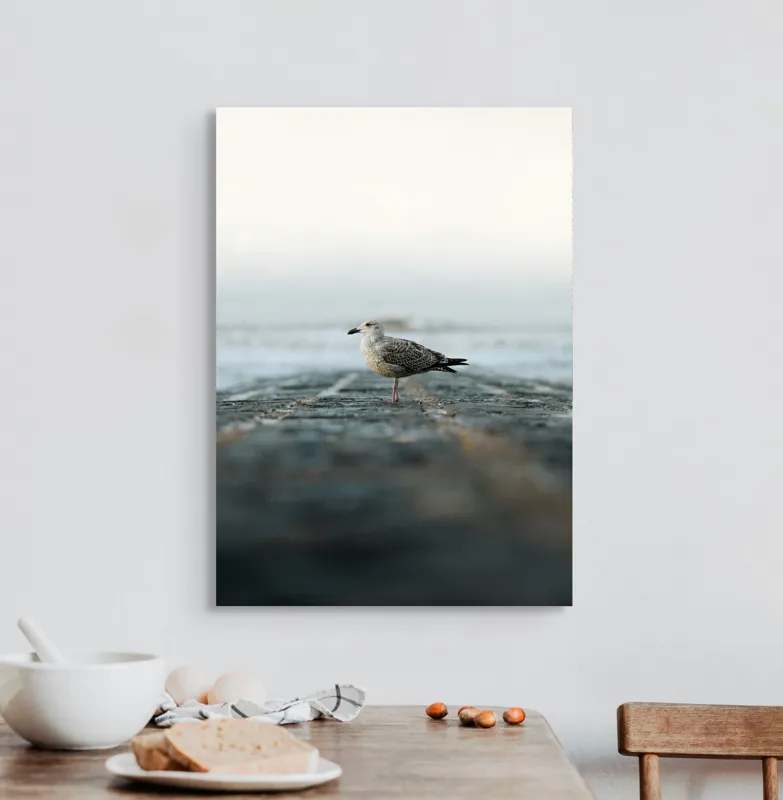 Tablou Canvas, "Pescărușul pe țărmul tăcut al mării", Pescăruș, Ocean, Zori, Seninătate, Echo., 50 x 70 cm – poza 3
