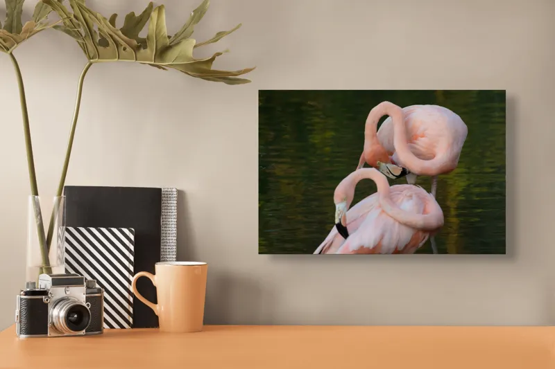 Tablou Canvas, "Dansul grațios al flamingilor roz", Flamingo, Roz, Grație, Fluiditate, Armonie, Reflecție, Eleganță, Tranquilitate., 39 x 26 cm – poza 3