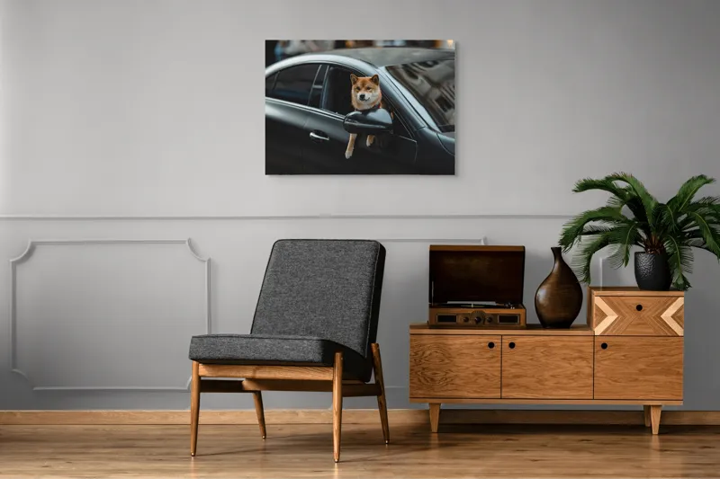 Tablou Canvas, "Câinele și fereastra mașinii negre", Câine, Mașină, Fereastră, Exterioară, Stradă, Urban, Plimbare, 100 x 70 cm – poza 8