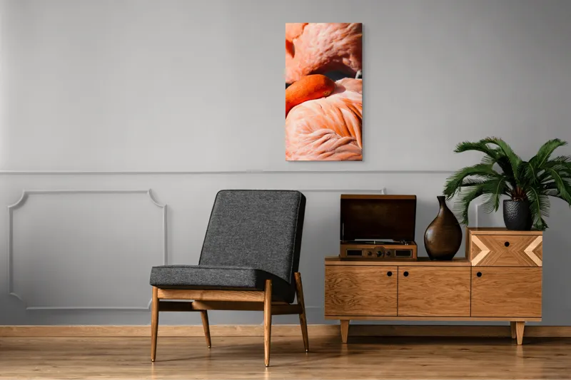 Tablou Canvas, "Grația odihnitoare a flamingo-ului roz", Flamingo, Pene, Portocaliu, Grație, Odihnă, Textură, Strălucire, Delicatețe, 50 x 90 cm – poza 8