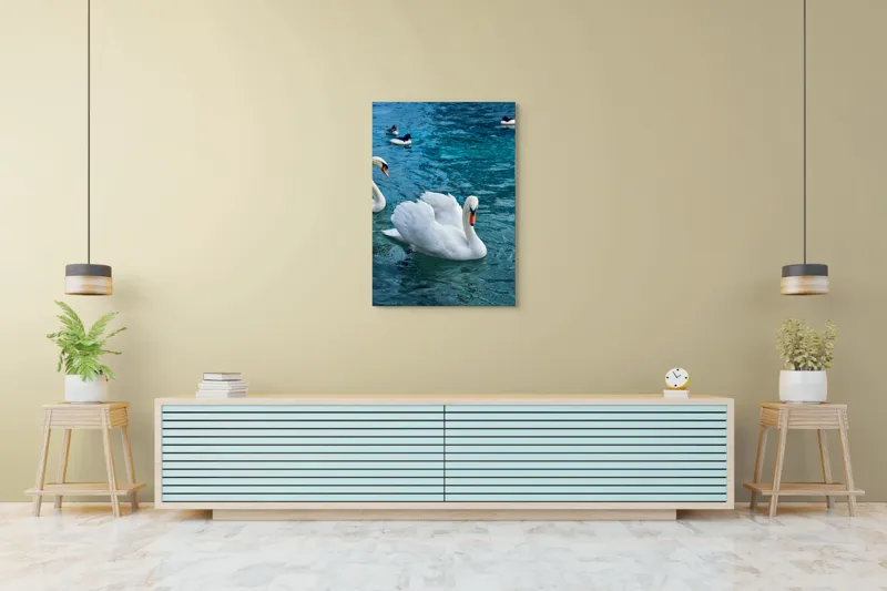 Tablou Canvas, "Grațioase lebede pe lac albastru", Grațioasă, Albă, Zburătoare, Liniștită, Senină, Vezel, Rece, Cristalină, Plutitoare, Majestuoasă, 70 x 100 cm – poza 5