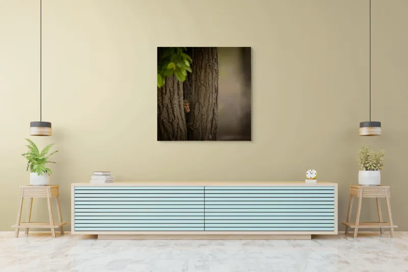 Tablou Canvas, "Maimuța ascunsă între copaci verzi", 100 x 100 cm – poza 5