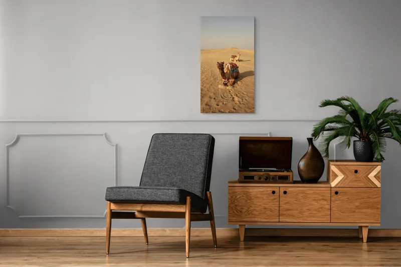 Tablou Canvas, "Tihna caravanelor în deșertul fierbinte", Cămile, Deșert, Nisip, Cer, Singurătate, Căldură, Orizont, Odihnă, 50 x 90 cm – poza 8