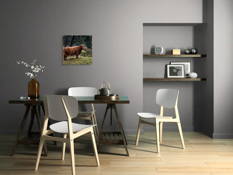 Tablou Canvas, "Bivol scoțian în peisaj rural", Vacă, Pădure, Natură, Peisaj, Verde, Blană, Relaxare, Calm, Meditație, Rustic., 50 x 50 cm – poza 8