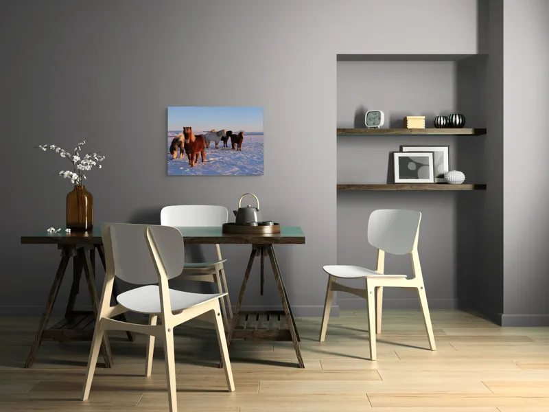 Tablou Canvas, "Cai islandezi în zăpada nesfârșită", Cai, Peisaj, Iarnă, Zăpadă, Răsărit, Serenitate, Frig, Natură, Culoare, 70 x 50 cm – poza 5