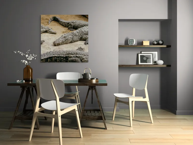 Tablou Canvas, "Crocodili odihnindu-se pe nisipul cald", Crocodili, Nisip, Trunchi, Piele, Cozi, Odihnă, Natură, 100 x 100 cm – poza 6