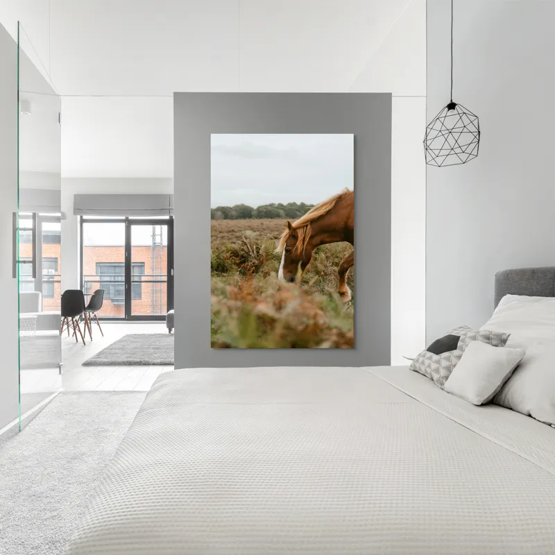 Tablou Canvas, "Calul în peisajul de toamnă liniștită", Cal, Pășune, Coadă, Natură, Cer Noros, 100 x 150 cm – poza 5
