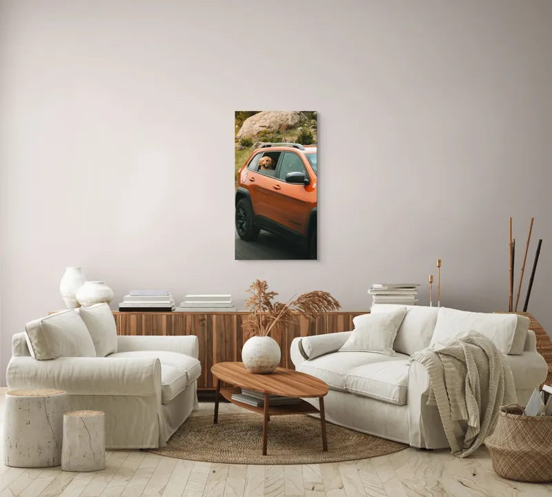 Tablou Canvas, "Câinele călător în mașina portocalie", Câine, Mașină, Portocalie, Geam, Natură, Pietre, Drum, Pădure, 50 x 90 cm – poza 7