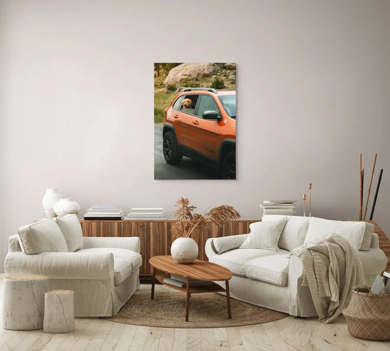 Tablou Canvas, "Câinele călător în mașina portocalie", Câine, Mașină, Portocalie, Geam, Natură, Pietre, Drum, Pădure, 70 x 100 cm – poza 4