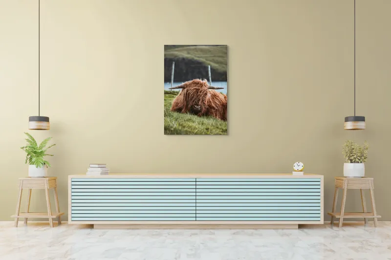 Tablou Canvas, "Vaca Highlander odihnindu-se pe câmpie", 70 x 100 cm – poza 5