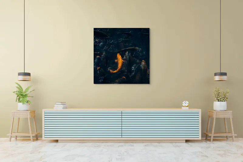 Tablou Canvas, "Pești colorați dansând sub apă", Pescuit, Înot, Lumini, Umbre, Contrast, Apă, Vibrație, Mișcare, Viață, Mister, Claritate, Culoare., 100 x 100 cm – poza 5