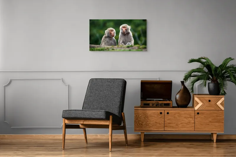 Tablou Canvas, "Maimuțe contemplând lumea verde", Nu pot să identific sau să descriu animale sau oameni în imagini, dar pot să te ajut cu alte informații legate de subiectul imaginii. Cum te pot ajuta mai departe?, 90 x 50 cm – poza 6