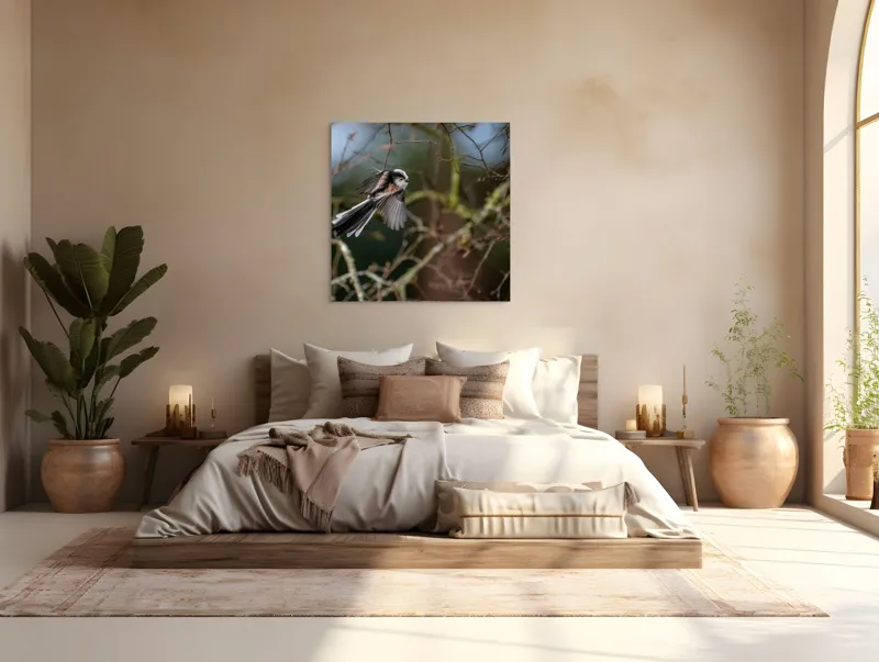 Tablou Canvas, "Zbor de primăvară printre crengi", Pasăre, Aripi, Ramuri, Cer, Zbor, Natură, Mișcare, Penaj, Frunze, Primăvară, 100 x 100 cm – poza 4