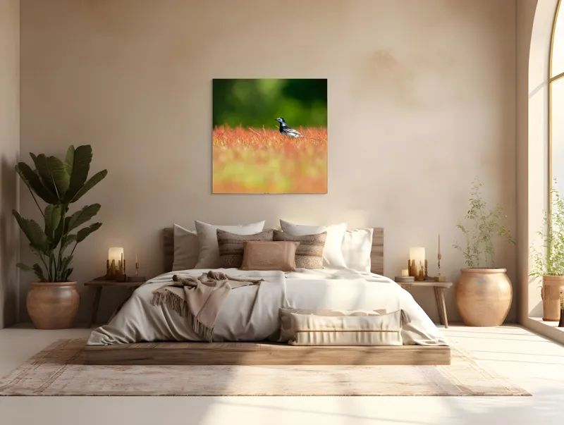 Tablou Canvas, "Pasărea singuratică printre fire roșietice", Pasăre, Câmp, Colorat, Vegetație, Lumină, Singurătate, Natură, 100 x 100 cm – poza 4