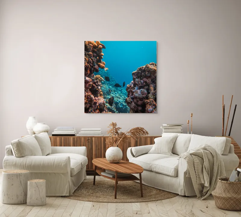 Tablou Canvas, "Adâncurile misterioase ale oceanelor albastre", Corali, Pești, Albastru, Ocean, Scufundare, Roci, Viață, Marine, Lumini, Adâncuri, 100 x 100 cm – poza 3