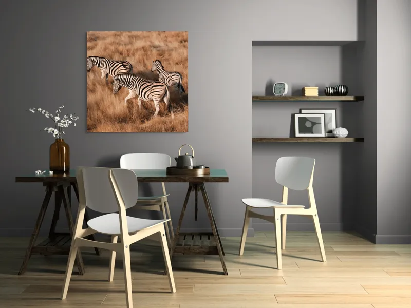 Tablou Canvas, "Zebre în savana africană aurie", Zebre, Căprioare, Savana, Iarbă, Natură, Peisaj, Africă, Animal, Turmă, Dungat, 100 x 100 cm – poza 6