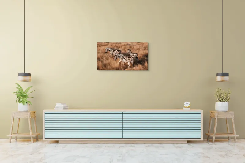 Tablou Canvas, "Zebre în savana africană aurie", Zebre, Căprioare, Savana, Iarbă, Natură, Peisaj, Africă, Animal, Turmă, Dungat, 90 x 50 cm – poza 5