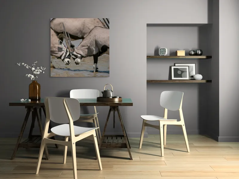 Tablou Canvas, "Oryxii se duelează la apă", Antilope, Coarne, Apă, Combat, Natură, Interacțiune, Sălbăticie, Animal., 100 x 100 cm – poza 6