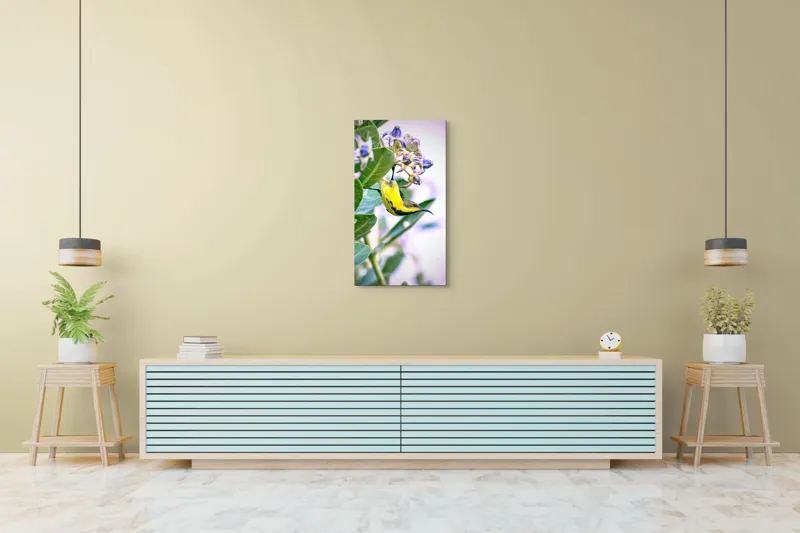 Tablou Canvas, "Pasărea în grădina cu flori albastre", Pasăre, Floră, Frunziș, Culori, Delicatețe, Natură, Fragilitate, Echilibru, 50 x 90 cm – poza 6